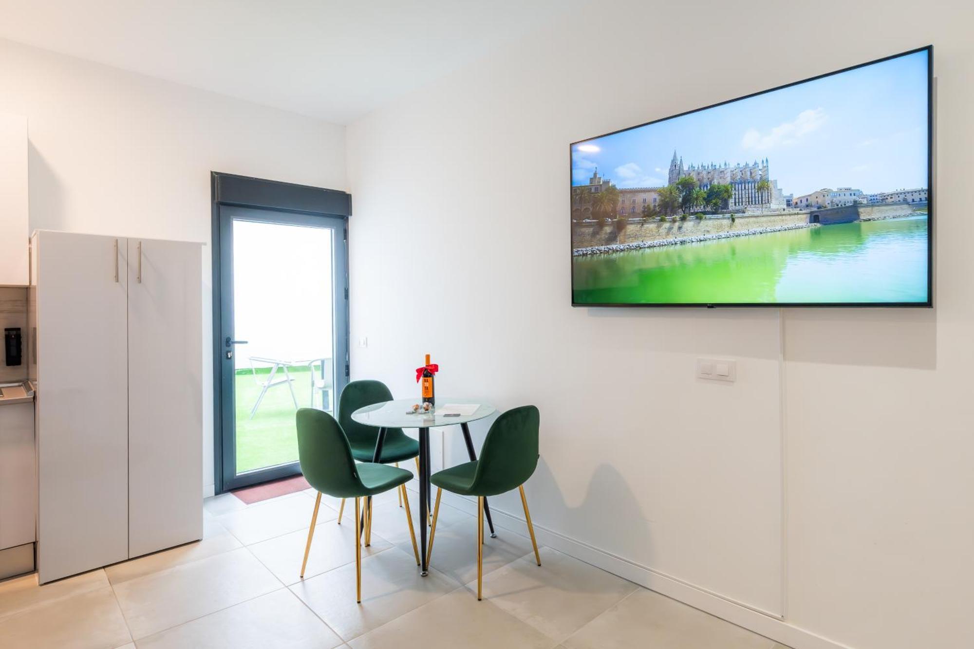 Lemon Apartment & Hotels Bernabeu Madrid Esterno foto