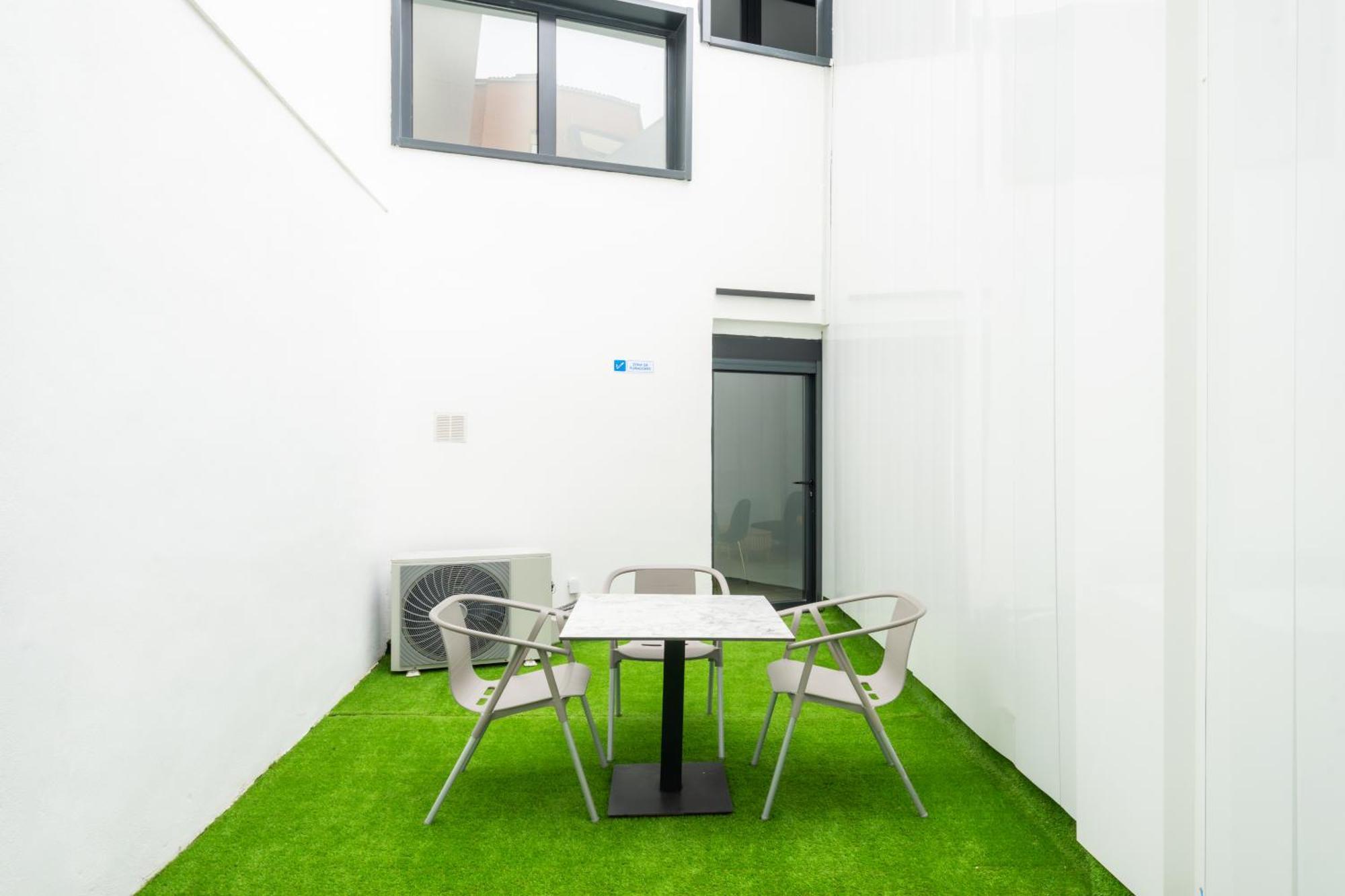 Lemon Apartment & Hotels Bernabeu Madrid Esterno foto
